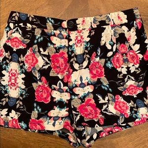 Forever 21 floral shorts|size Large.
